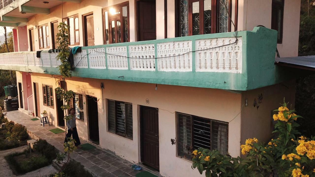 Peace Guest House Pokhara Bagian luar foto