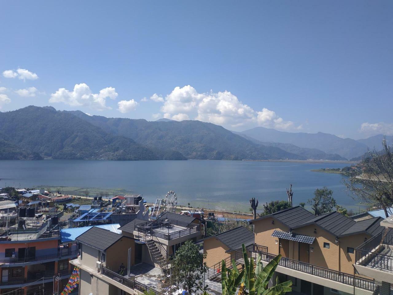 Peace Guest House Pokhara Bagian luar foto